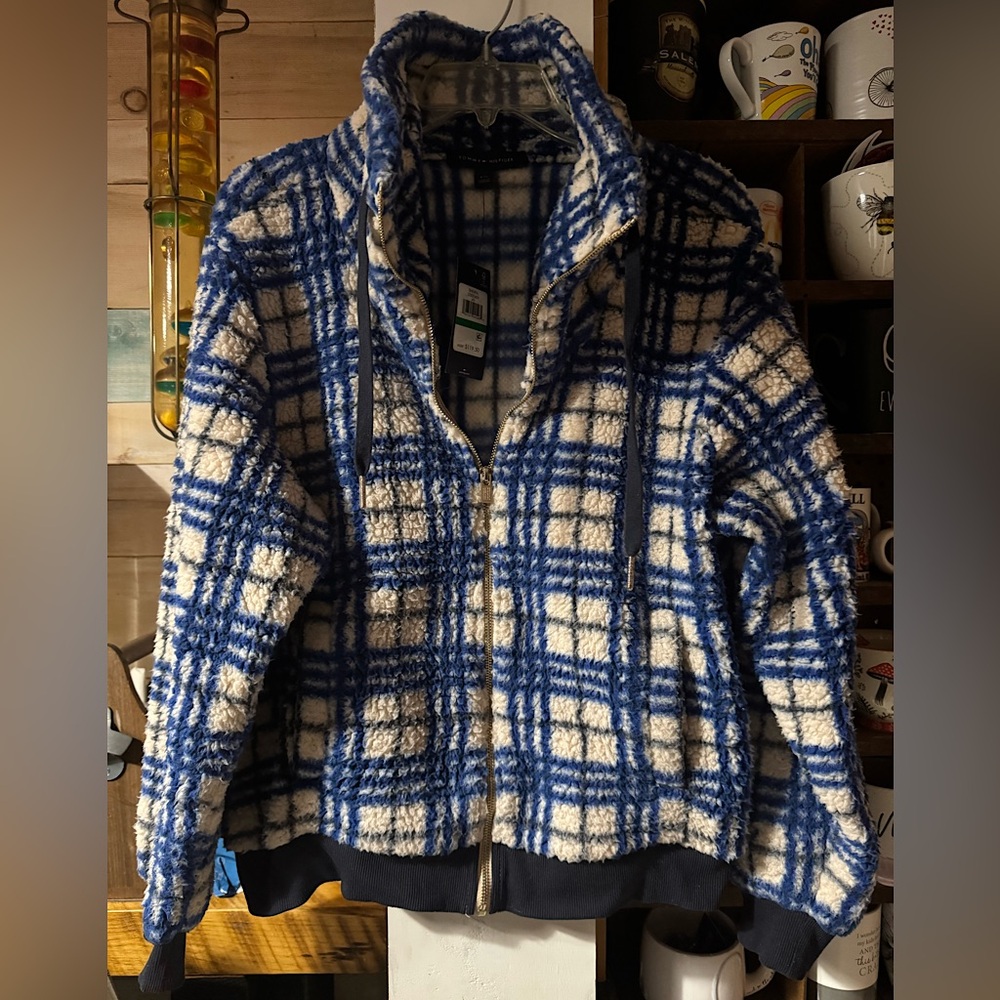 Tommy Hilfiger NWT! Women' s Large Blue Plaid Print Sherpa Full Zip